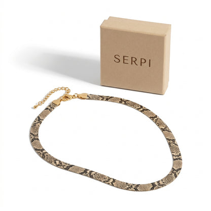 Collar de serpiente
