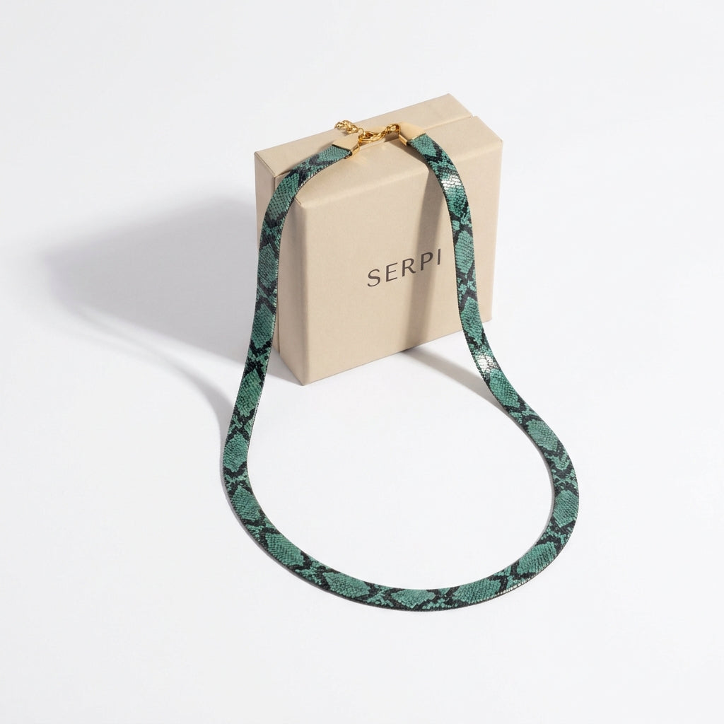 Collar de serpiente